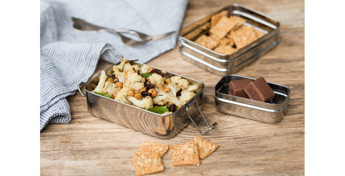 Roasted cauliflower salad with chickpeas, cranberries and a lemon tahini