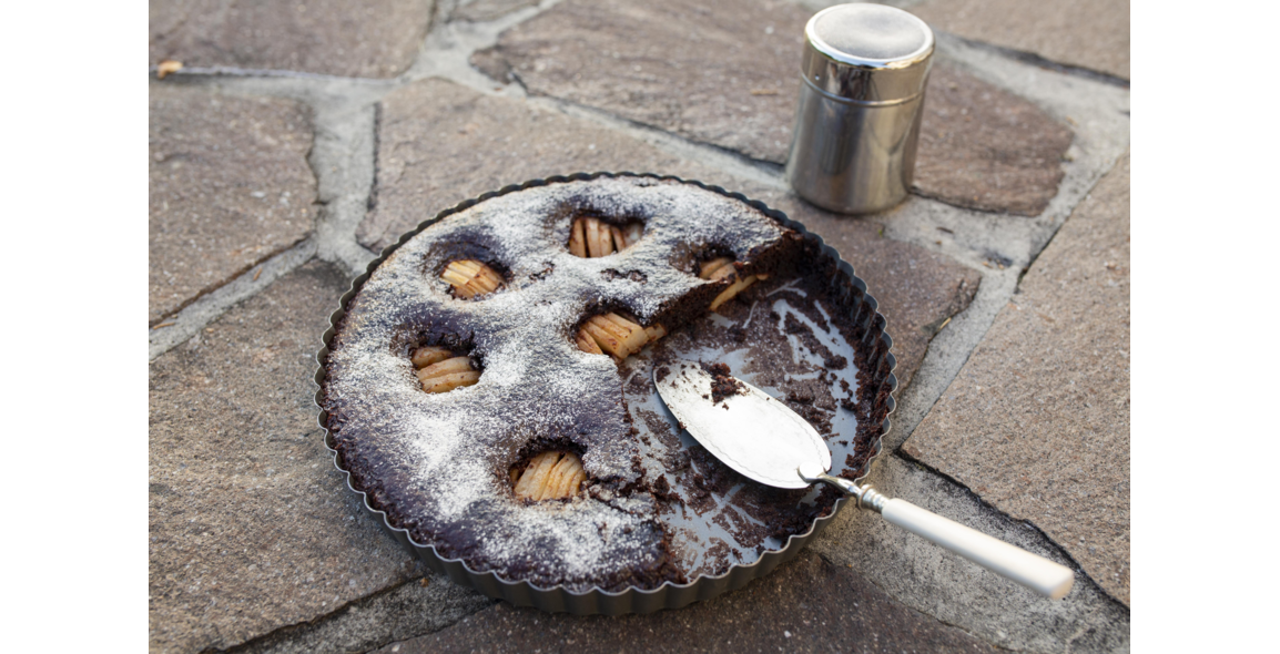 Vegan pears chocolate cake