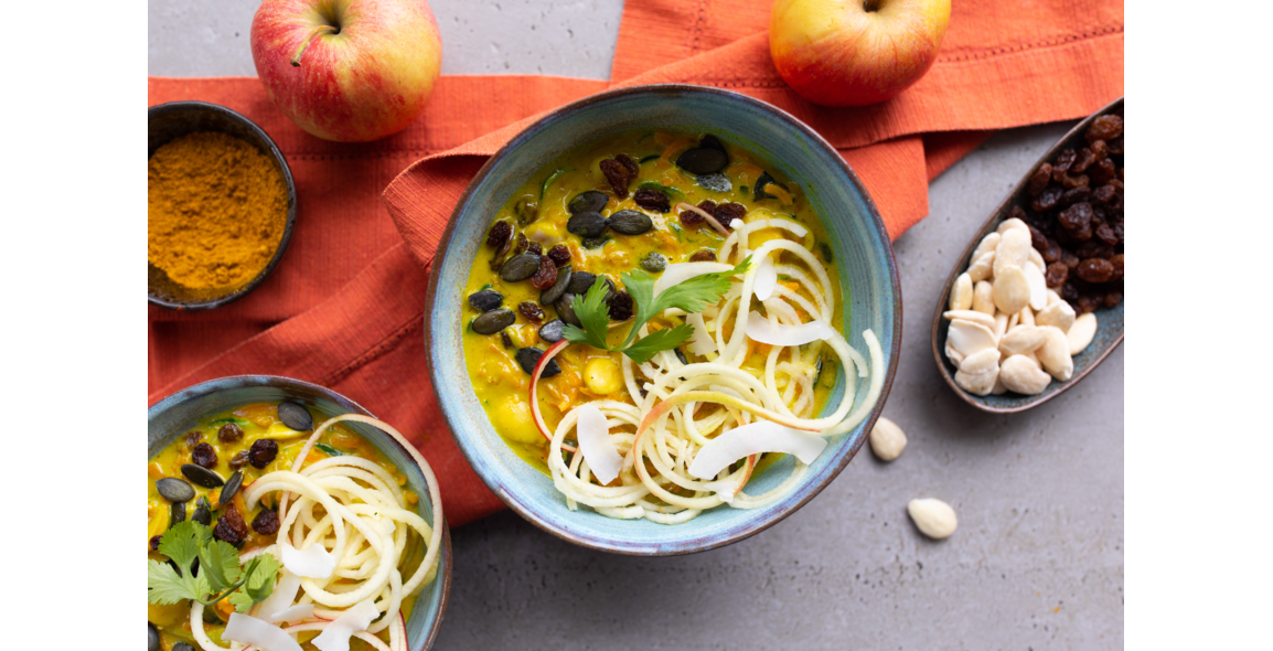 Coconut curry with almond butter, sweet potato and apple