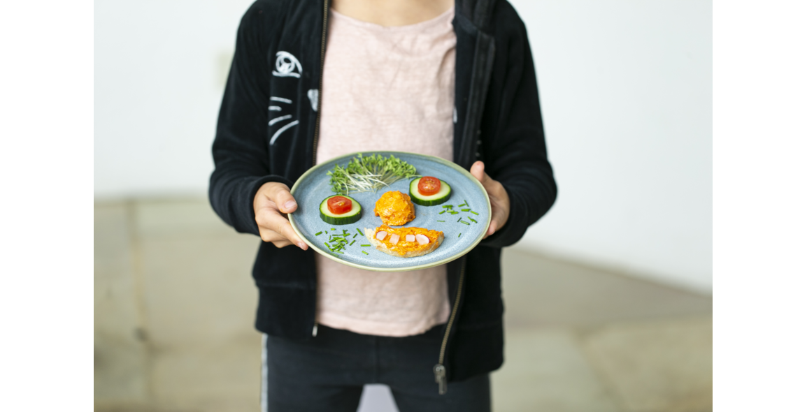 Spread for kids with tomato paste paprika