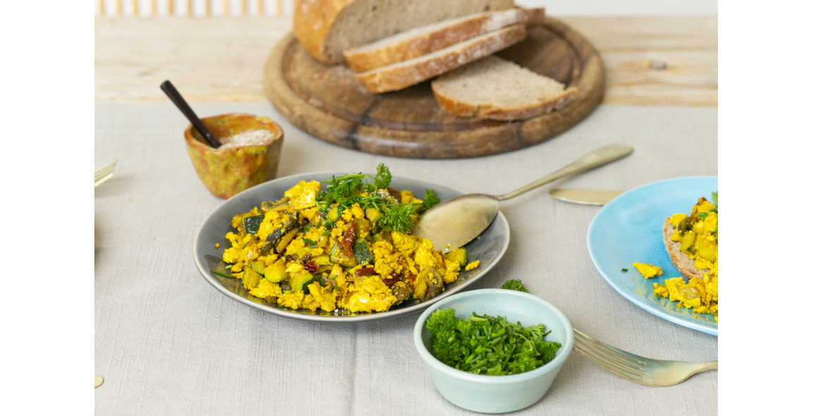 Tofu scrambled egg with Gomasio