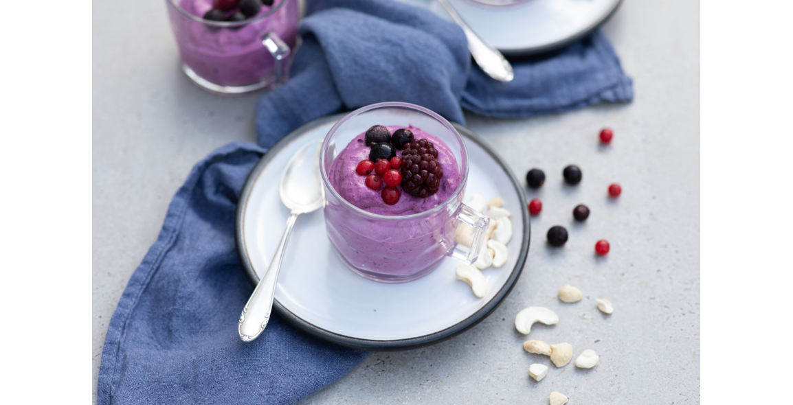 Cashew Berry Yogurt