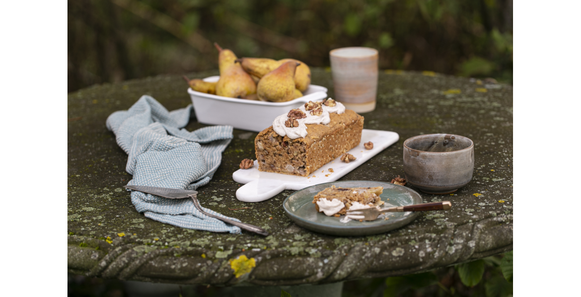 Spiced Pear walnut cake