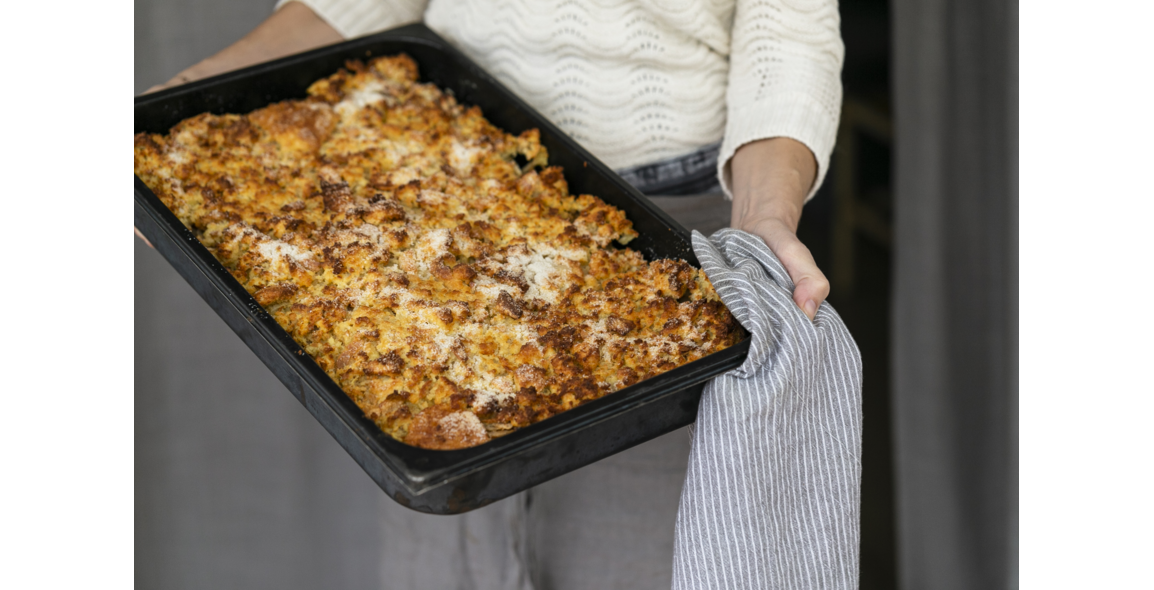 Bread and apple pudding