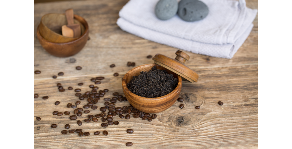 Coffee body scrub peeling