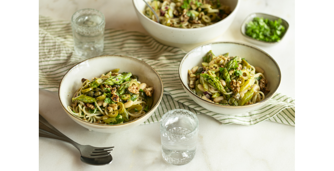 Rice spaghetti with Asparagus