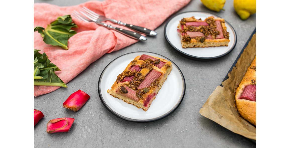 Rhubarb cake with nut and seed topping