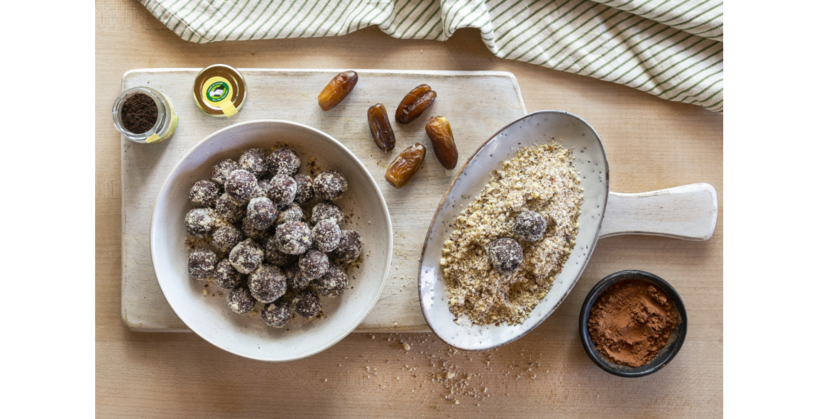 Hazelnut balls with cocoa