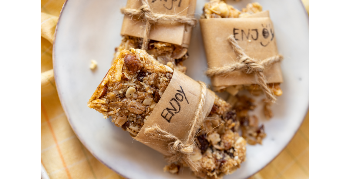 Muesli bar with trail mix