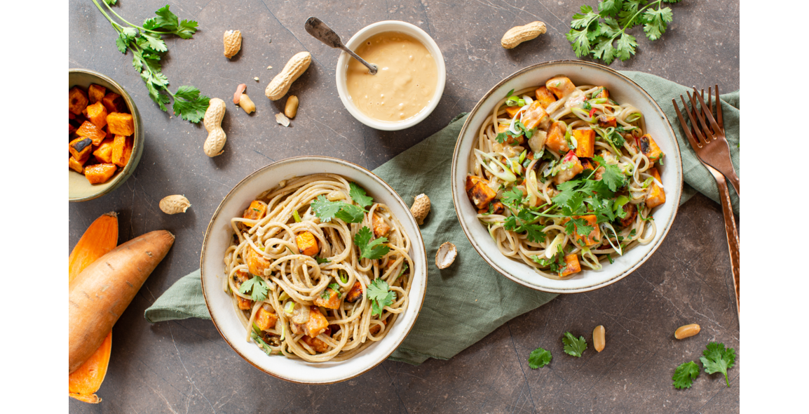 Rice spaghetti with sweet potatoes and creamy peanut sauce