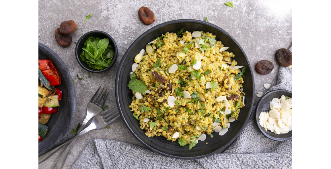 Bulgur with dried apricots