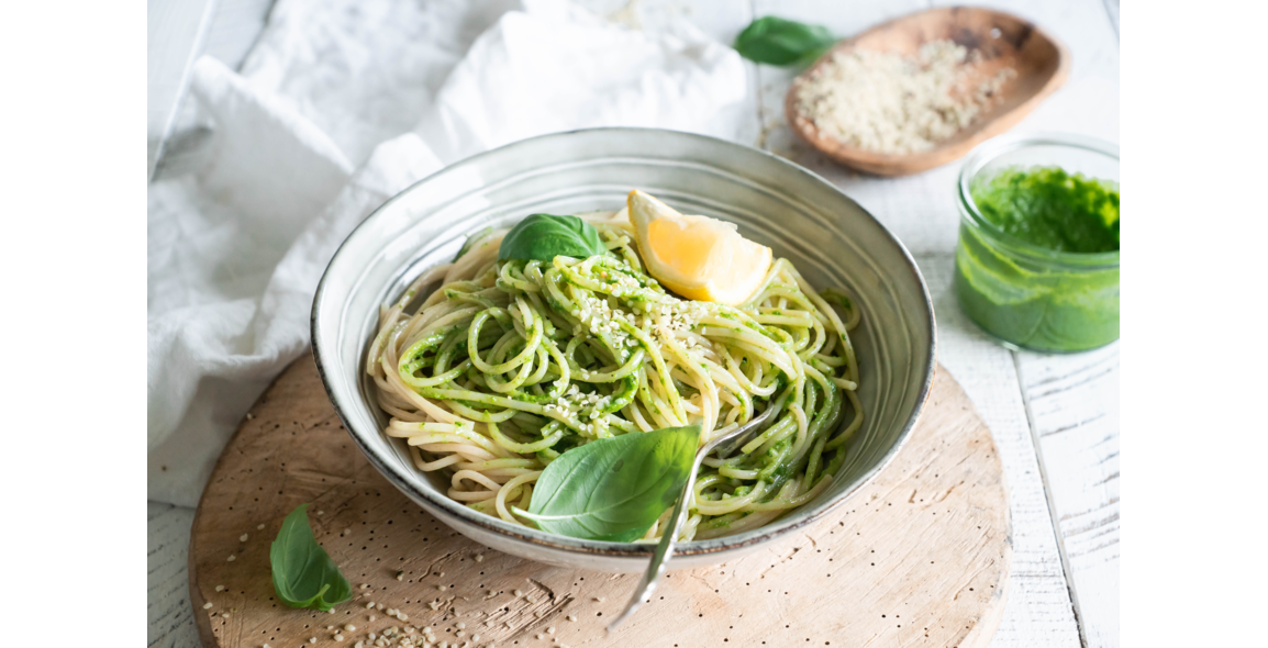 Pasta with hemp pesto
