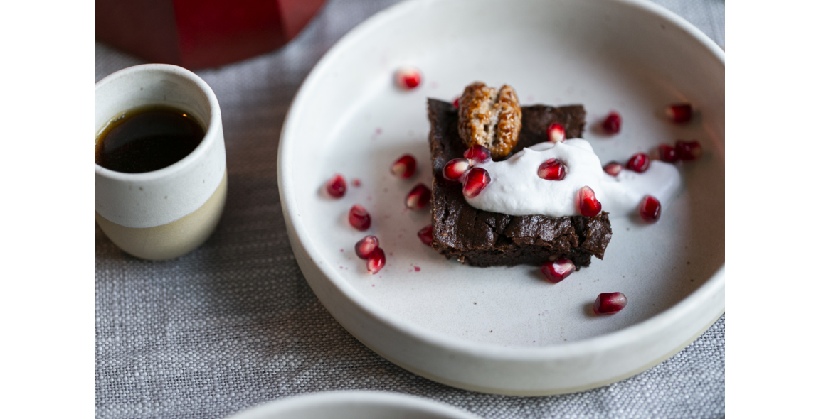 Espresso brownie with coconut cream