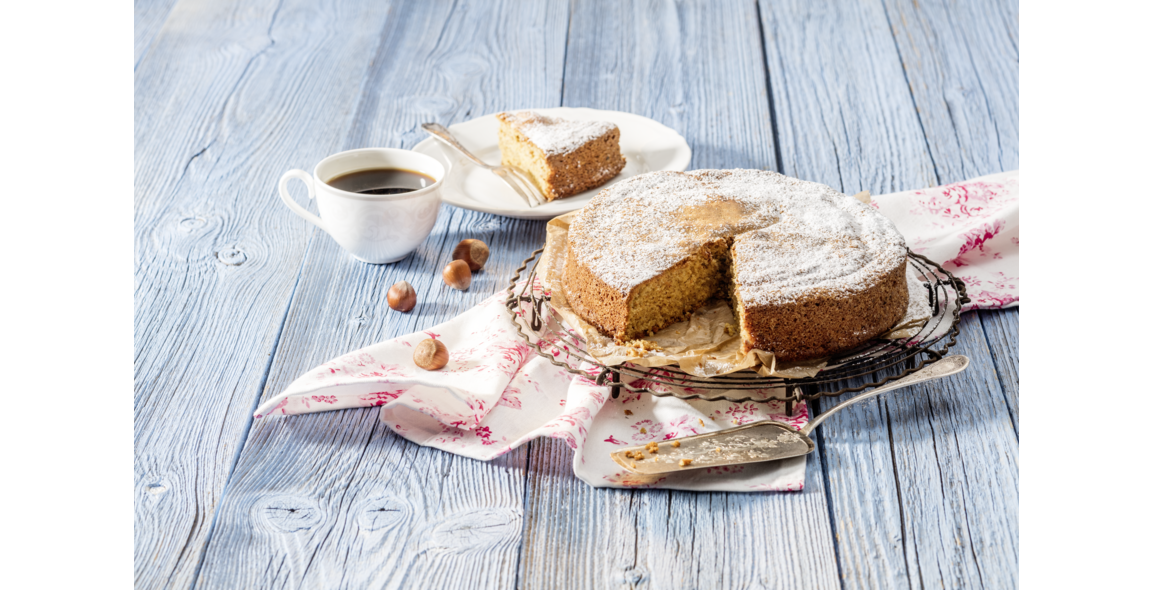 Hazelnut cake