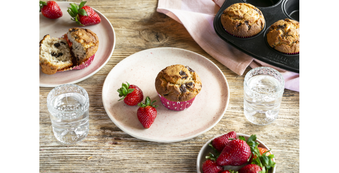 Almond-Tonka Muffins