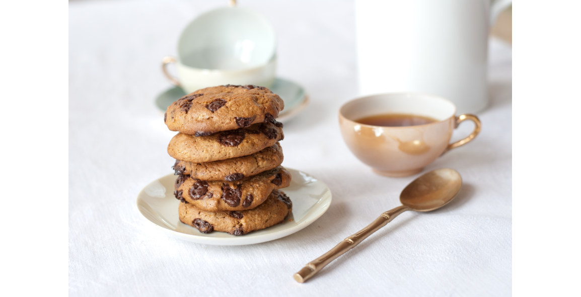 Peanut Butter Oatmeal Cookie with Chocolate Chips