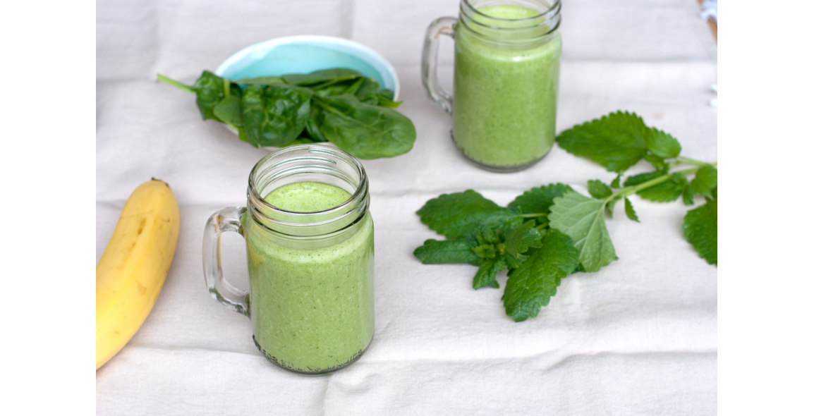 Green smoothie with Almond Butter and Mint