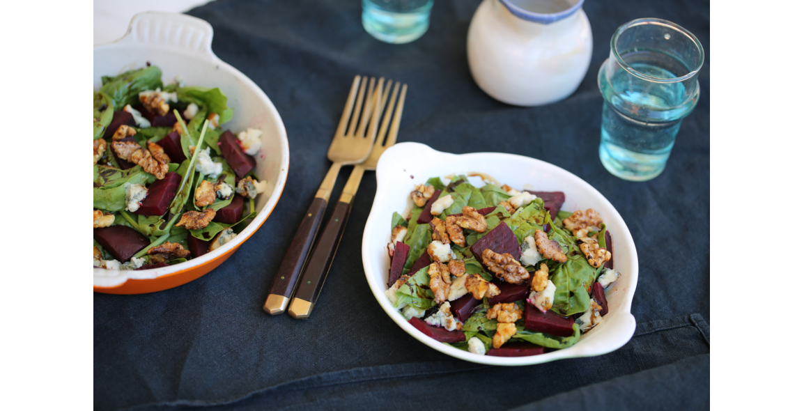 Red Beet Salad with Spinach, Candied Walnuts and Blue Cheese