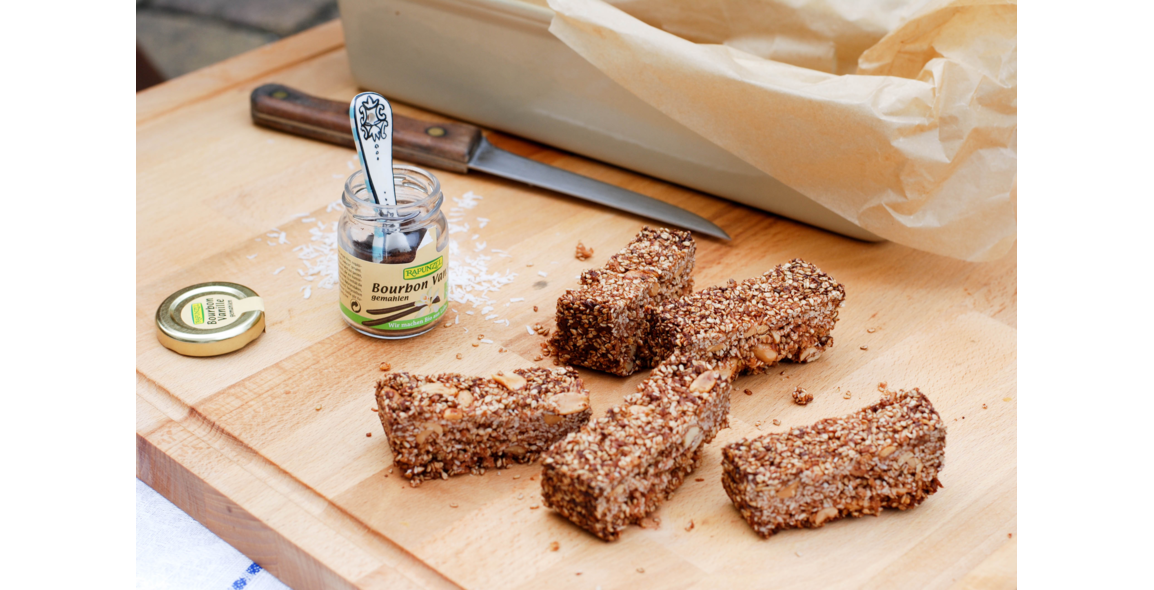 Sesame bars with coconut and peanuts